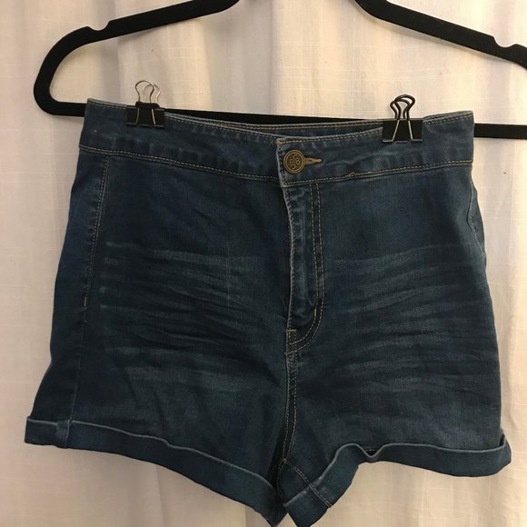 Jean Shorts - Picture 1 of 3